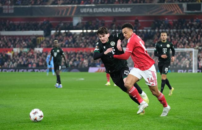 Bence Otvos of Ferencvaros TC and Dan Ndoye of Nottingham Forest seen in action during the UEFA Europa league football match between Nottingham Forest and Ferencvaros TC at the City Ground in Nottingham. Copyright: xPaulxBonser SportsxPressxPhotox Sportspressphoto_SPR86750