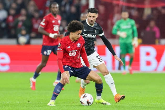 Tiago Santos OSC Lille and Vincenzo Grifo SC Freiburg battle for the ball, UEFA Europa League 2025 26 League Phase MD8, LOSC Lille v SC Freiburg, Stade Pierre Mauroy on January 29, 2026 in Lille, France Photo by Marco Steinbrenner DeFodi Images Tiago Santos OSC Lille and Vincenzo Grifo SC Freiburg battle for the ball, UEFA Europa League 2025 26 League Phase MD8, LOSC Lille v SC Freiburg, Stade Pierre Mauroy, January 29, 2026 in Lille, France Photo by Marco Steinbrenner DeFodi Images