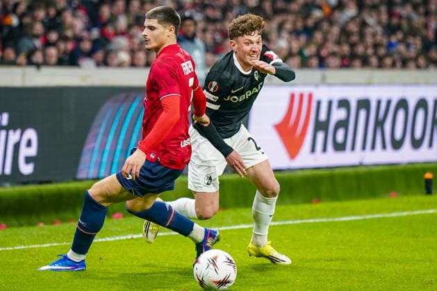 Football UEFA Europa League 2025 26, Matchday 8 OSC Lille vs SC Freiburg Stade Pierre Mauroy Lille, France Philipp Treu SC Freiburg, 29 Copyright: xJOERANxSTEINSIEKx