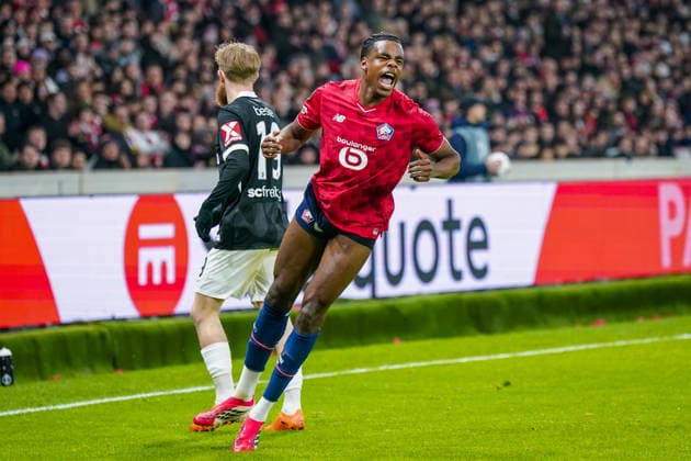 Football UEFA Europa League 2025 26, Matchday 8 OSC Lille vs SC Freiburg Stade Pierre Mauroy Lille, France Ismaily OSC Lille, 3 Jan Niklas Beste SC Freiburg, 19 Copyright: xJOERANxSTEINSIEKx