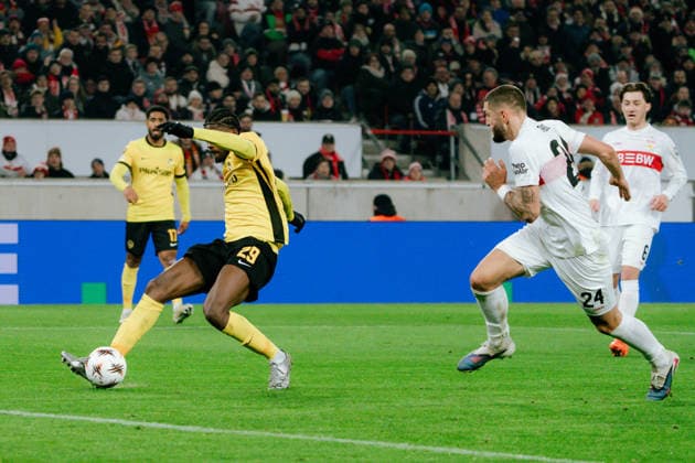 Chris Bedia Young Boys Bern, 29 misses a big chance, GER, VfB Stuttgart vs Young Boys Bern, Football, Europa League, Matchday 8, 2025 2026 season, 29 01 2026, GER, VfB Stuttgart vs Young Boys Bern, Football, Europa League, Matchday 8, 2025 2026 season, 29 01 2026, Stuttgart Copyright: xEibner-Pressefoto EdwardxCheungx EP_ECG