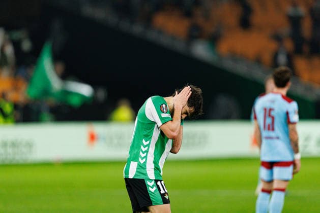 Fußball, EuroLeague, Real Betis Sevilla - Feyenoord Rotterdam #5 Ez Abde seen celebrating after scoring goal during UEFA Europa League game between teams of Real Betis Balompie and Feyenoord Rotterdam (Maciej Rogowski Ball Raw Images) Sevilla Estadio La Cartuja Spain Copyright: xMaciejxRogowskix maciejrogowski_betis_feyenoord_2526-49