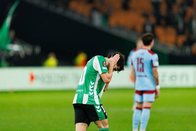 Fußball, EuroLeague, Real Betis Sevilla - Feyenoord Rotterdam #5 Ez Abde seen celebrating after scoring goal during UEFA Europa League game between teams of Real Betis Balompie and Feyenoord Rotterdam (Maciej Rogowski Ball Raw Images) Sevilla Estadio La Cartuja Spain Copyright: xMaciejxRogowskix maciejrogowski_betis_feyenoord_2526-51