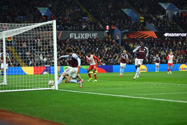 SOCCER - UEFA EL, Aston Villa vs RBS BIRMINGHAM,ENGLAND,29.JAN.26 - SOCCER - UEFA Europa League, Aston Villa FC vs Red Bull Salzburg. Image shows Karim Konate (RBS).  GEPAxpictures xMichaelxZemanek