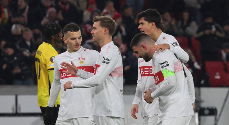 Stuttgart, Soccer Europa League , VfB Stuttgart vs BSC Young Boys Bern , from left Badredine Bouanani Maximilian Mittelstädt Deniz Undav Vfb , cheering