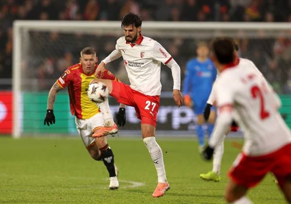 Florian Grillitsch of Braga during the match Go Ahead Eagles vs Braga at the De Adelaarshorst for the UEFA Europa League season 2025 2026 in DEVENTER, Netherlands on 29 january 2026 Photo by Peter Lous EYE4IMAGES