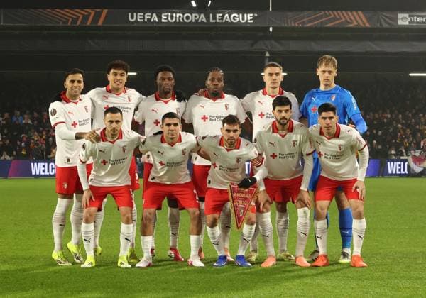 Teamphoto Braga during the match Go Ahead Eagles vs Braga at the De Adelaarshorst for the UEFA Europa League season 2025 2026 in DEVENTER, Netherlands on 29 january 2026 Photo by Peter Lous EYE4IMAGES