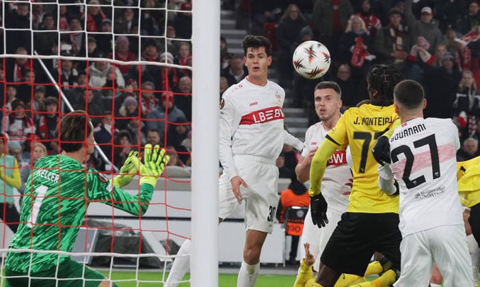 Stuttgart, Soccer Europa League , VfB Stuttgart vs BSC Young Boys Bern , from left Chema Andres Ermedin Demirovic VfB
