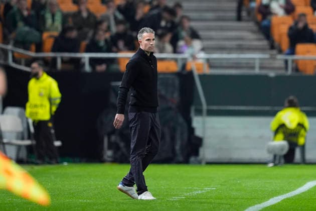 Fußball, EuroLeague, Real Betis Sevilla - Feyenoord Rotterdam #5 January 29, 2026, Sevilla, Sevilla, Spain: Robin van Persie, head coach of Feyenoord, gestures during the UEFA Europa League 2025 26 League Phase MD8 match between Real Betis Balompie and Feyenoord at La Cartuja stadium on January 29, 2026 in Seville, Spain. Sevilla Spain - ZUMAa181 20260129_zaa_a181_041 Copyright: xJoaquinxCorcherox