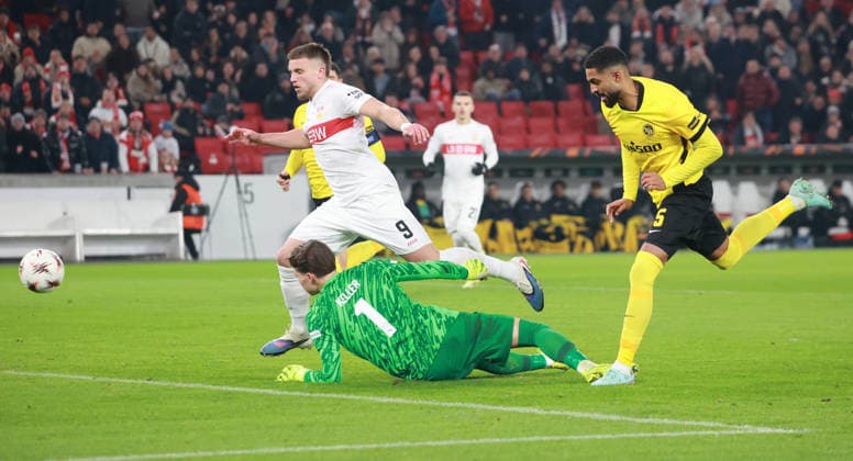 29 01 26 VfB Stuttgart Young Boys Bern Germany, Stuttgart, 29 01 2026, Football, UEFA Europa League, Season 2025 2026, VfB Stuttgart Young Boys Bern Ermedin Demirovic 2 0 Goal VFB Goalkeeper Marvin Keller Nr 5 Gregory Wüthrich Bern