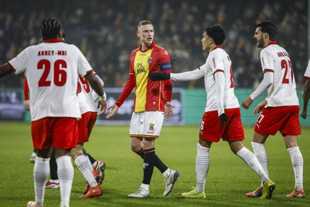 DEVENTER - (l-r) Bright Arrey-Mbi of Sporting Braga, Joris Kramer of Go Ahead Eagles, Vitor Carvalho of Sporting Braga and Florian Grillitsch of Sporting Braga during the UEFA Europa league match between Go Ahead Eagles and Sporting Braga in De Adelaarshorst on January 29, 2026 in Deventer, Netherlands. VINCENT JANNINK ANP UEFA Europa League 2025-2026 xVIxANPxSportx xxANPxIVx 549050744 originalFilename: 549050744.jpg