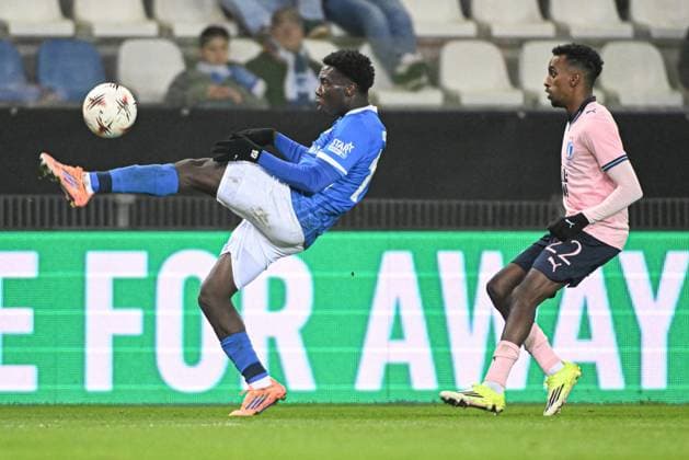 Genk s Yaimar Medina and Malmo s Taha Ali pictured in action during a soccer game between Belgian soccer team KRC Genk and Swedish team Malmo FF, in Genk, on Thursday 29 January 2026, on day eight of the League phase of the UEFA Europa League tournament. JILLxDELSAUX  x159647546x
