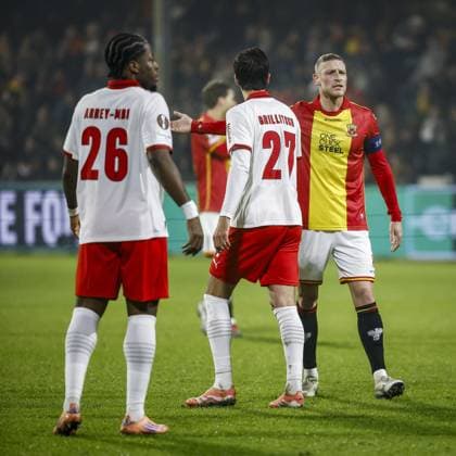 DEVENTER - (l-r) Bright Arrey-Mbi of Sporting Braga, Florian Grillitsch of Sporting Braga, and Joris Kramer of Go Ahead Eagles during the UEFA Europa League match between Go Ahead Eagles and Sporting Braga at De Adelaarshorst on January 29, 2026, in Deventer, Netherlands. VINCENT JANNINK ANP UEFA Europa League 2025-2026 xVIxANPxSportx xxANPxIVx 549050762 originalFilename: 549050762.jpg