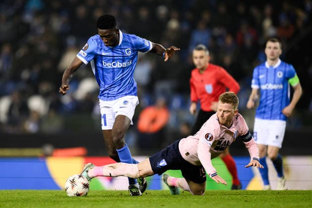 260129 Ibrahima Sory Bangoura of KRC Genk and Anders Christiansen of Malmö FF during the UEFA Europa League football match between KRC Genk and Malmö FF on January 29, 2026 in Genk Photo Simon Hastegard BILDBYRAN kod SH SH0684 fotboll football soccer fotball uefa europa league europa league krc genk malmö ff bbeng  Copyright: SIMONxHASTEGARD BB260129SH058