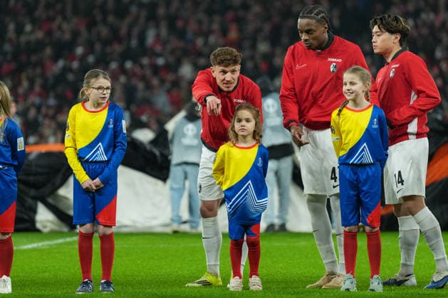 Philipp Treu SC Freiburg, 29 shows the way, France, Football, UEFA Europa League, Matchday 8, League phase, 2025 2026, OSC Lille vs SC Freiburg, 29 01 2026, Stade Pierre Mauroy, Lille, France Lille Stade Pierre Mauroy DÃ partements Nord, Hauts de Fra France Copyright: xArnexAmbergx