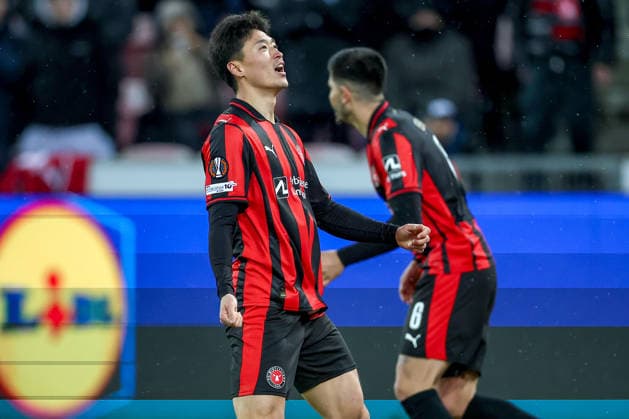 29 01 2026, Football, UEFA Europa League, Matchday 8, FC Midtjylland GNK Dinamo Zagreb, MCH Arena in Herning, Denmark Goal celebration after the 1 0 goal by scorer Gue sung Cho FC Midtjylland 10 Regulations prohibit any use of photographs as image sequences and or quasi video Denmark