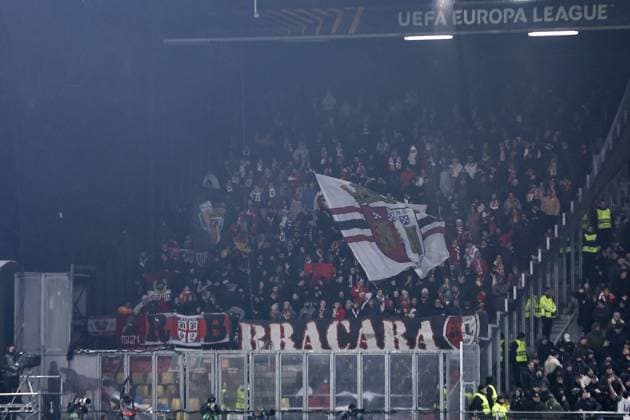 DEVENTER , 29-01-2026 , Stadium De Adelaarshorst , season 2025 2026 , UEFA Europa League League phase . match between Go Ahead Eagles and SC Braga, Picture shows SC Braga fans in the stand Go Ahead Eagles - Braga  x201172615x Copyright: