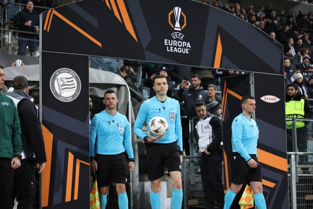 SOCCER - UEFA EL, Sturm vs Brann GRAZ,AUSTRIA,29.JAN.26 - SOCCER - UEFA Europa League, SK Sturm Graz vs SK Brann Bergen. Image shows referee Juxhin Xhaja (ALB).  GEPAxpictures xChrisxBauer