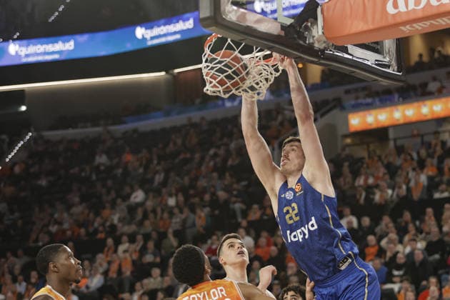 Valencia Basket v Maccabi Tel Aviv - EuroLeague VALENCIA, SPAIN - JANUARY 29: Ty Jacob Leaf (22) of Maccabi in action during EuroLeague basketball match between Valencia Basket and Maccabi Rapyd Tel-Aviv in Valencia, Spain, on January 29, 2026. Jose Miguel Fernandez Anadolu Valencia Spain. Editorial use only. Please get in touch for any other usage.  Copyright: x2026xAnadoluxJosexMiguelxFernandezx