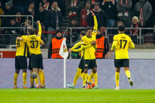 Goal celebration BSC Young Boys at 2 2 by Sandro Lauper BSC Young Boys, 30 , Germany, Soccer, UEFA Europa League, Matchday 8, 2025 2026, VfB Stuttgart vs Young Boys Bern, 29 01 2026, Stuttgart MHP Arena Germany Copyright: xGrantxHubbsx