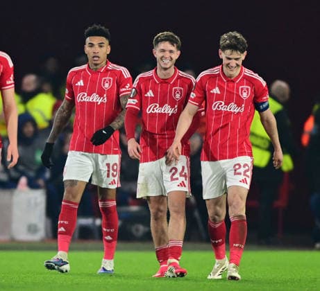 Nottingham, England, 29th January 2026. Igor Jesus of Nottingham Forest (l) celebrates scoring their third goal during the Nottingham Forest vs Ferencvaros UEFA Europa League match at the City Ground, Nottingham. Picture credit should read: Harriet Massey Sportimage EDITORIAL USE ONLY. No use with unauthorised audio, video, data, fixture lists, club league logos or live services. Online in-match use limited to 120 images, no video emulation. No use in betting, games or single club league player publications. SPI_054_HM_Forest_Ferencvaros SPI-4491-0053