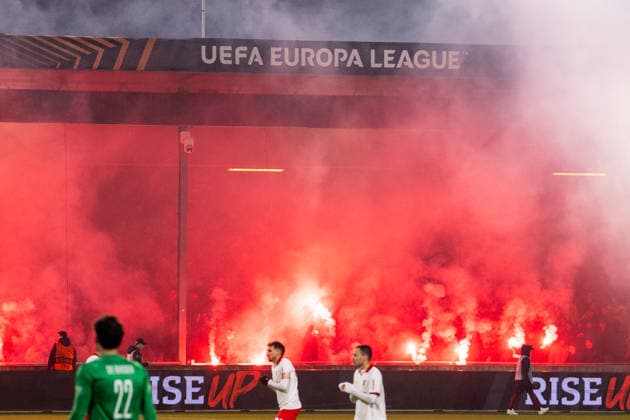 DEVENTER, NETHERLANDS - JANUARY 29: Go Ahead Eagles supporters light pyro fireworks during the UEFA Europa League 2025 26 League Phase MD8 match between Go Ahead Eagles and SC Braga at Stadion De Adelaarshorst on January 29, 2026 in Deventer, Netherlands. (Photo by Rene Nijhuis) SPO  Copyright: xRenexNijhuis