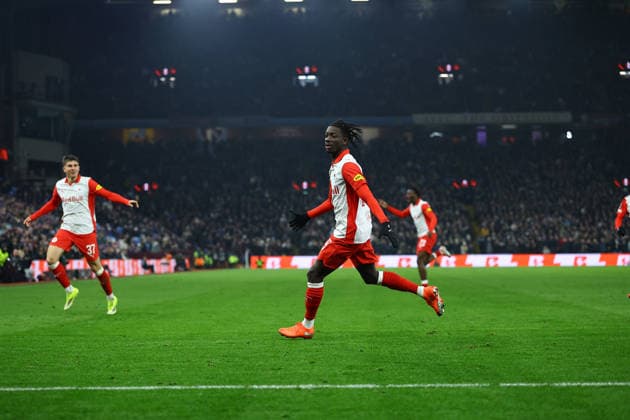 SOCCER - UEFA EL, Aston Villa vs RBS BIRMINGHAM,ENGLAND,29.JAN.26 - SOCCER - UEFA Europa League, Aston Villa FC vs Red Bull Salzburg. Image shows the rejoicing of Moussa Kounfolo Yeo (RBS).  GEPAxpictures xMichaelxZemanek