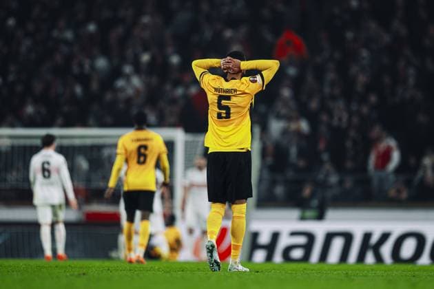 Gregory Wüthrich 5 BSC Young Boys shows disappointment, while Edimilson Fernandes 6 BSC Young Boys and Angelo Stiller 6 VfB Stuttgart are close Disappointment for Gregory Wüthrich 5 BSC Young Boys Copyright: xspeedshotx