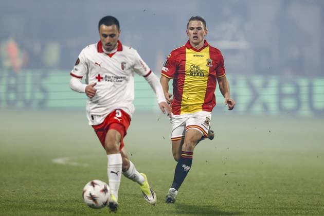 DEVENTER , 29-01-2026 , Stadium De Adelaarshorst , season 2025 2026 , UEFA Europa League League phase . match between Go Ahead Eagles and SC Braga, Picture shows GA Eagles player Mathis Suray Go Ahead Eagles - Braga  x201172826x Copyright: