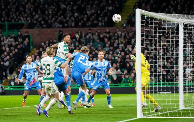 Auston Trusty of Celtic scores with a header to give Celtic a 4-2 lead. Celtic v Utrecht, UEFA Europa League, Group Stage, Football, Celtic Park, Glasgow, UK - 29 Jan 2026Glasgow Celtic Park United Kingdom EDITORIAL USE ONLY No use with unauthorised audio, video, data, fixture lists, club league logos or live services. Online in-match use limited to 120 images, no video emulation. No use in betting, games or single club league player publications. Copyright: xStuartxWallace Shutterstockx 16445870aw