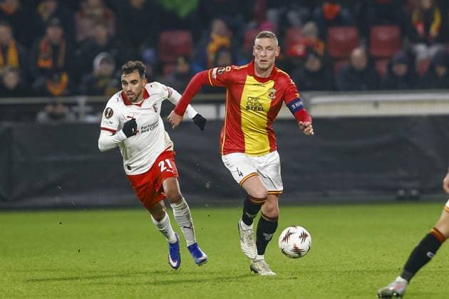 DEVENTER , 29-01-2026 , Stadium De Adelaarshorst , season 2025 2026 , UEFA Europa League League phase . match between Go Ahead Eagles and SC Braga, Picture shows GA Eagles player Joris Kramer Go Ahead Eagles - Braga  x201173078x Copyright: