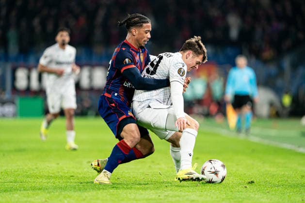 Denis Visinsky (9 FC Viktoria Plzen), right, and Kevin Ruegg (27 FC Basel 1893), left, in action during the UEFA Europa League match between FC Basel 1893 and FC Viktoria Plzen at St. Jakob-Park, Basel, Switzerland. Copyright: xPriscilaxBütlerx xSPPx Sportspressphoto_SPR86790