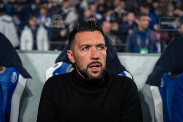 FC Porto v Rangers FC - UEFA Europa League 2025 26 League Phase MD8 Francesco Farioli, head coach of FC Porto, is seen before the game starts during the UEFA Europa League 2025 26 MD8 match between FC Porto and Rangers FC at Estadio do Dragao in Porto, Portugal, on January 29, 2026. Porto Portugal  Copyright: xMiguelxLemosx originalFilename:lemos-fcportox260129_npHLl.jpg