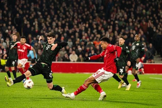 29th January 2026; The City Ground, Nottingham, England; UEFA Europa League Football, Nottingham Forest versus Ferencvarosi; Dan Ndoye of Nottingham Forest shoots at goal  GodfreyxPitt Content restricted for UK based newspaper