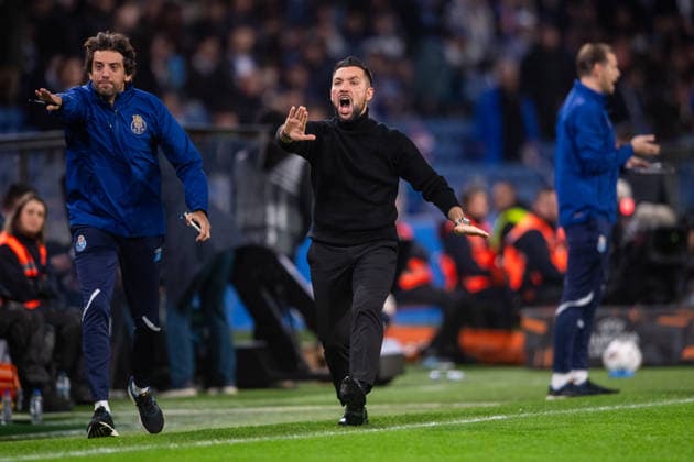 FC Porto v Rangers FC - UEFA Europa League 2025 26 League Phase MD8 Francesco Farioli, head coach of FC Porto, is seen in action during the UEFA Europa League 2025 26 MD8 match between FC Porto and Rangers FC at Estadio do Dragao in Porto, Portugal, on January 29, 2026. Porto Portugal  Copyright: xMiguelxLemosx originalFilename:lemos-fcportox260129_npH6M.jpg