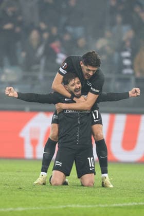 SOCCER - UEFA EL, Sturm vs Brann GRAZ,AUSTRIA,29.JAN.26 - SOCCER - UEFA Europa League, SK Sturm Graz vs SK Brann Bergen. Image shows the rejoicing of Emir Karic and Otar Kiteishvili (Sturm).  GEPAxpictures xChrisxBauer