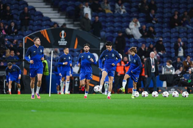 FC Porto v Rangers FC - UEFA Europa League 2025 26 League Phase MD8 Stephen Eustaquio of FC Porto warms up during the UEFA Europa League - League phase, matchday 8 between FC Porto and Rangers Football Club at Estadio Dragao, in Porto, Portugal, on January 29, 2026. Porto Portugal  Copyright: xLuisxEirasx originalFilename:eiras-uefaeuro260129_npCNK.jpg