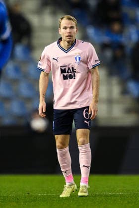 260129 Oscar Lewicki of Malmö FF during the UEFA Europa League football match between KRC Genk and Malmö FF on January 29, 2026 in Genk Photo Simon Hastegard BILDBYRAN kod SH SH0684 fotboll football soccer fotball uefa europa league europa league krc genk malmö ff bbeng  Copyright: SIMONxHASTEGARD BB260129SH070