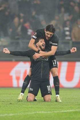 SOCCER - UEFA EL, Sturm vs Brann GRAZ,AUSTRIA,29.JAN.26 - SOCCER - UEFA Europa League, SK Sturm Graz vs SK Brann Bergen. Image shows the rejoicing of Emir Karic and Otar Kiteishvili (Sturm).  GEPAxpictures xChrisxBauer