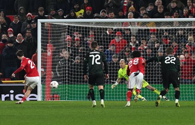 James McAtee of Nottingham Forest scores the team s fourth goal from a penalty Nottingham Forest v Ferencvaros, UEFA Europa League, Group Stage, Football, City Ground, Nottingham, UK - 29 Jan 2026Nottingham City Ground United Kingdom EDITORIAL USE ONLY No use with unauthorised audio, video, data, fixture lists, club league logos or live services. Online in-match use limited to 120 images, no video emulation. No use in betting, games or single club league player publications. Copyright: xAnnaxGowthorpe Shutterstockx 16445882ab