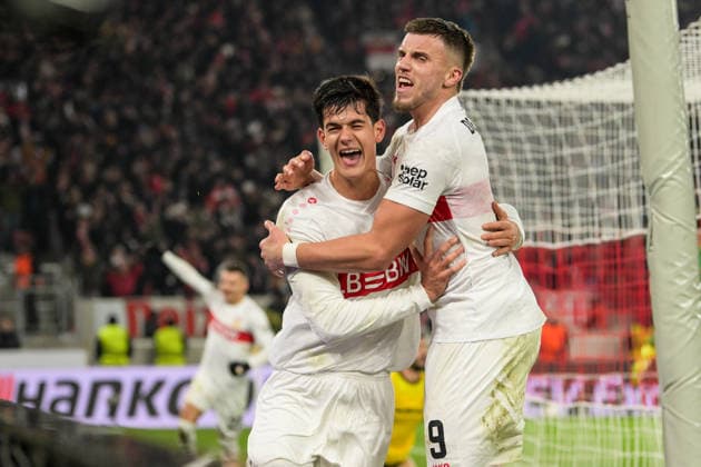 Soccer, UEFA Europa League, 20260129, VfB Stuttgart BSC Young Boys Bern In the picture goal 3 2, goal celebration, f l goal scorer Chema ANDRES Stuttgart, 30 , Ermedin DEMIROVIC Stuttgart, 9 Stuttgart MHP Arena Baden Württemberg Germany Copyright: Passion2Press MarkusxFischerx
