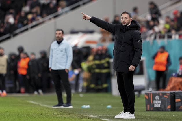 FCSB v Fenerbahce - UEFA Europa League BUCHAREST, ROMANIA - JANUARY 29: Head Coach of Fenerbahce Domenico Tedesco gives tactics during the UEFA Europa League Week 8 football match between FCSB and Fenerbahce at National Arena in Bucharest, Romania on January 29, 2026. Arife Karakum Anadolu Bucharest Romania. Editorial use only. Please get in touch for any other usage.  Copyright: x2026xAnadoluxArifexKarakumx