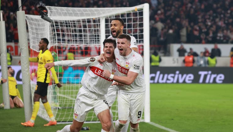 29 01 26 VfB Stuttgart Young Boys Bern Germany, Stuttgart, 29 01 2026, Football, UEFA Europa League, Season 2025 2026, VfB Stuttgart Young Boys Bern Andres Chema center Goal for 3 2 VFB cheers Ermedin Demirovic re Josha Vagnoman center