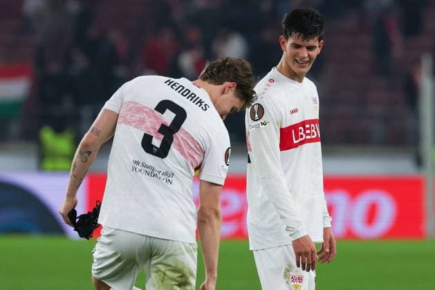 Ramon Hendriks 3 VfB Stuttgart and Chema Andres 30 VfB Stuttgart in conversation, VfB Stuttgart vs BSC Young Boys Bern, Football, Men, UEFA Europa League, Season 2025 2026, Matchday 8, 29 01 2026 DFB regulations prohibit any use of photographs as image sequences and or quasi video Stuttgart Baden Wuerttemberg Germany Copyright: xkolbert-press MartinxAgüerax
