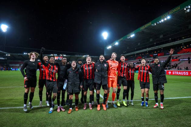 29 01 2026, Football, UEFA Europa League, Matchday 8, FC Midtjylland GNK Dinamo Zagreb, MCH Arena in Herning, Denmark Closing cheer FC Midtjylland after the 2 0 victory Regulations prohibit any use of photographs as image sequences and or quasi video Denmark