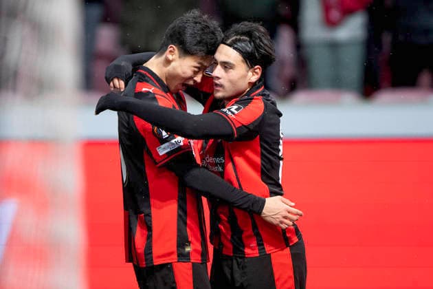 Europa League FC Midtjylland Dinamo Zagreb FC Midtjyllands Aral Simsir has scored to 1 0 and celebrates with Cho Gue Sung during the Europa League match between FC Midtjylland and Dinamo Zagreb at MCH Arena in Herning on Thursday, January 29, 2026 Photo Bo Amstrup Ritzau Scanpix , Herning Denmark Mors  Copyright: BoxAmrstrupx xRitzauxScanpix BoxAmstrupx spdk20260129-232419-L