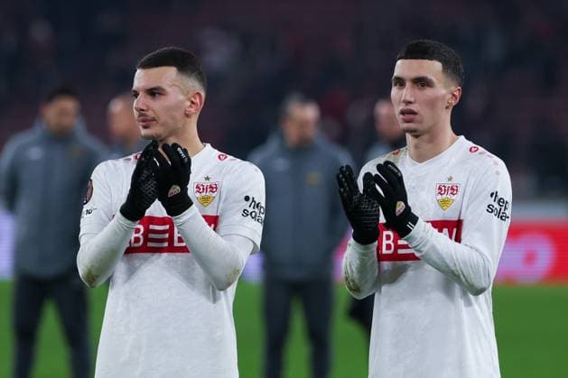Badredine Bouanani 27 VfB Stuttgart and Bilal El Khannouss 11 VfB Stuttgart with the fans, VfB Stuttgart vs BSC Young Boys Bern, Football, Men, UEFA Europa League, Season 2025 2026, 8 Matchday, 29 01 2026 DFB regulations prohibit any use of photographs as image sequences and or quasi video Stuttgart Baden Wuerttemberg Germany Copyright: xkolbert-press MartinxAgüerax