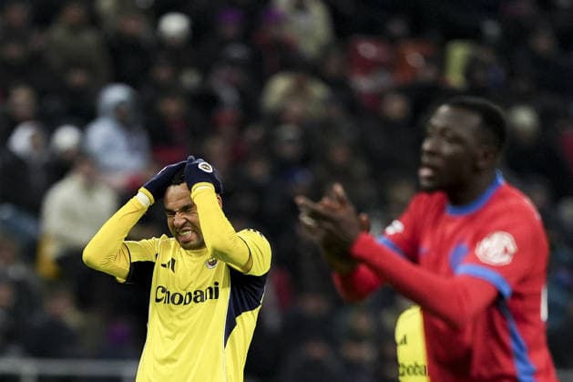FCSB v Fenerbahce - UEFA Europa League BUCHAREST, ROMANIA - JANUARY 29: Youssef En-Nesyri (L) of Fenerbahce reacts during the UEFA Europa League Week 8 football match between FCSB and Fenerbahce at National Arena in Bucharest, Romania on January 29, 2026. Arife Karakum Anadolu Bucharest Romania. Editorial use only. Please get in touch for any other usage.  Copyright: x2026xAnadoluxArifexKarakumx