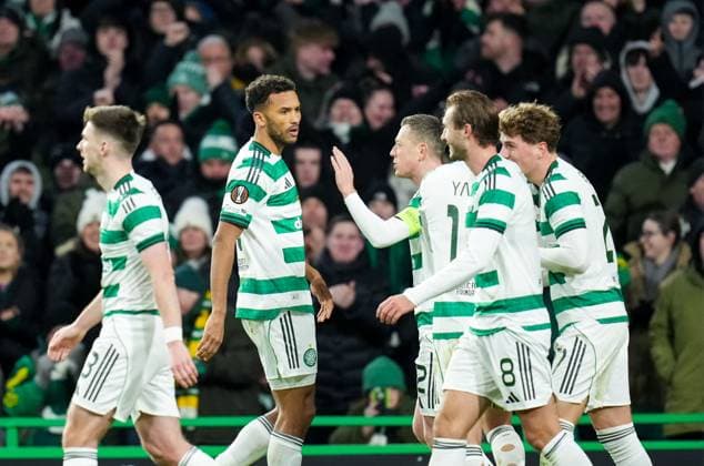 Auston Trusty of Celtic celebrates with team mates after scoring to give Celtic a 4-2 lead. Celtic v Utrecht, UEFA Europa League, Group Stage, Football, Celtic Park, Glasgow, UK - 29 Jan 2026Glasgow Celtic Park United Kingdom EDITORIAL USE ONLY No use with unauthorised audio, video, data, fixture lists, club league logos or live services. Online in-match use limited to 120 images, no video emulation. No use in betting, games or single club league player publications. Copyright: xStuartxWallace Shutterstockx 16445870bf