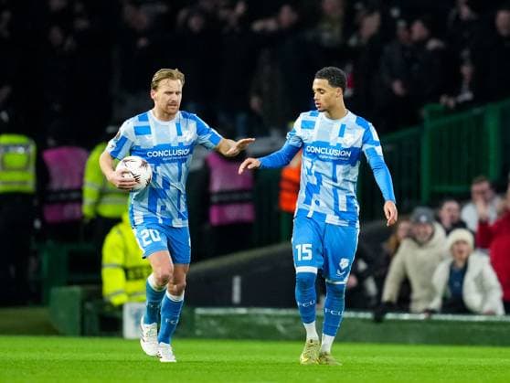 Adrian Blake of FC Utrecht is congratulated by fellow goalscorer Dani de Wit of FC Utrecht after scoring to reduce Celtic s lead to 3-2. Celtic v Utrecht, UEFA Europa League, Group Stage, Football, Celtic Park, Glasgow, UK - 29 Jan 2026Glasgow Celtic Park United Kingdom EDITORIAL USE ONLY No use with unauthorised audio, video, data, fixture lists, club league logos or live services. Online in-match use limited to 120 images, no video emulation. No use in betting, games or single club league player publications. Copyright: xStuartxWallace Shutterstockx 16445870bu